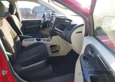 2013 Dodge Grand Caravan Sxt z USA, uszkodzony, nr VIN 2C4RDGCG7DR686210